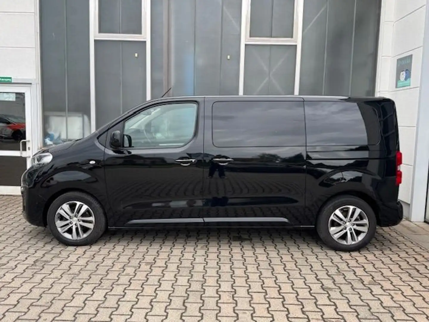 Peugeot Traveller L2 2.0 BlueHDi 180 S&S EAT8 Allure Nero - 2