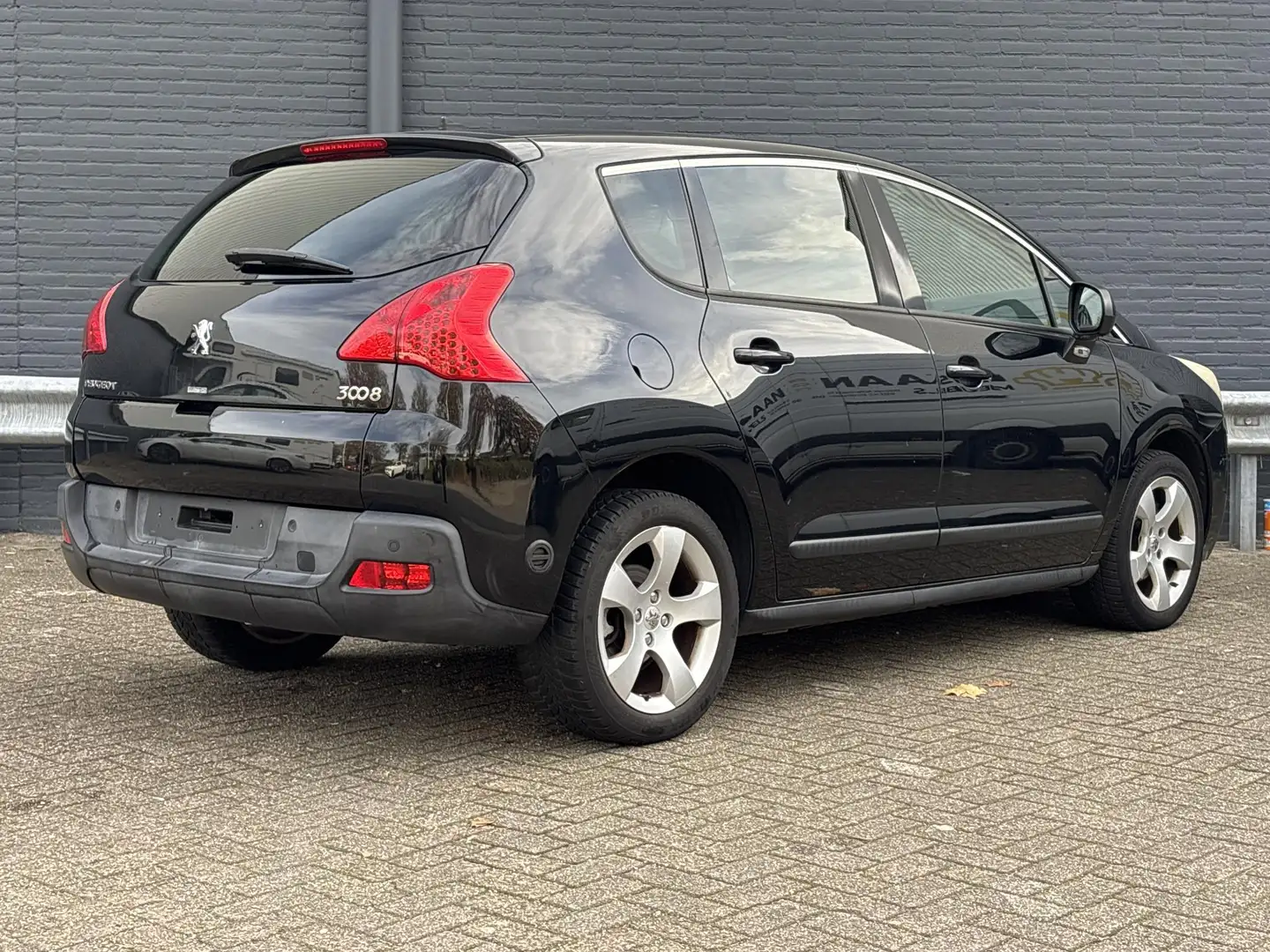 Peugeot 3008 1.6 VTi Blue Lease | Climate | Cruise | Navi | PDC Zwart - 2