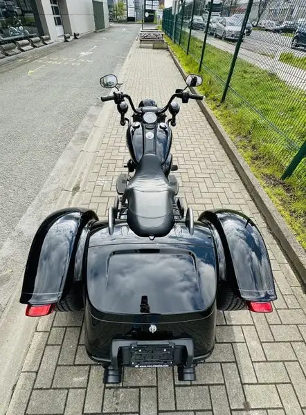 Harley-Davidson Freewheeler - foto 5