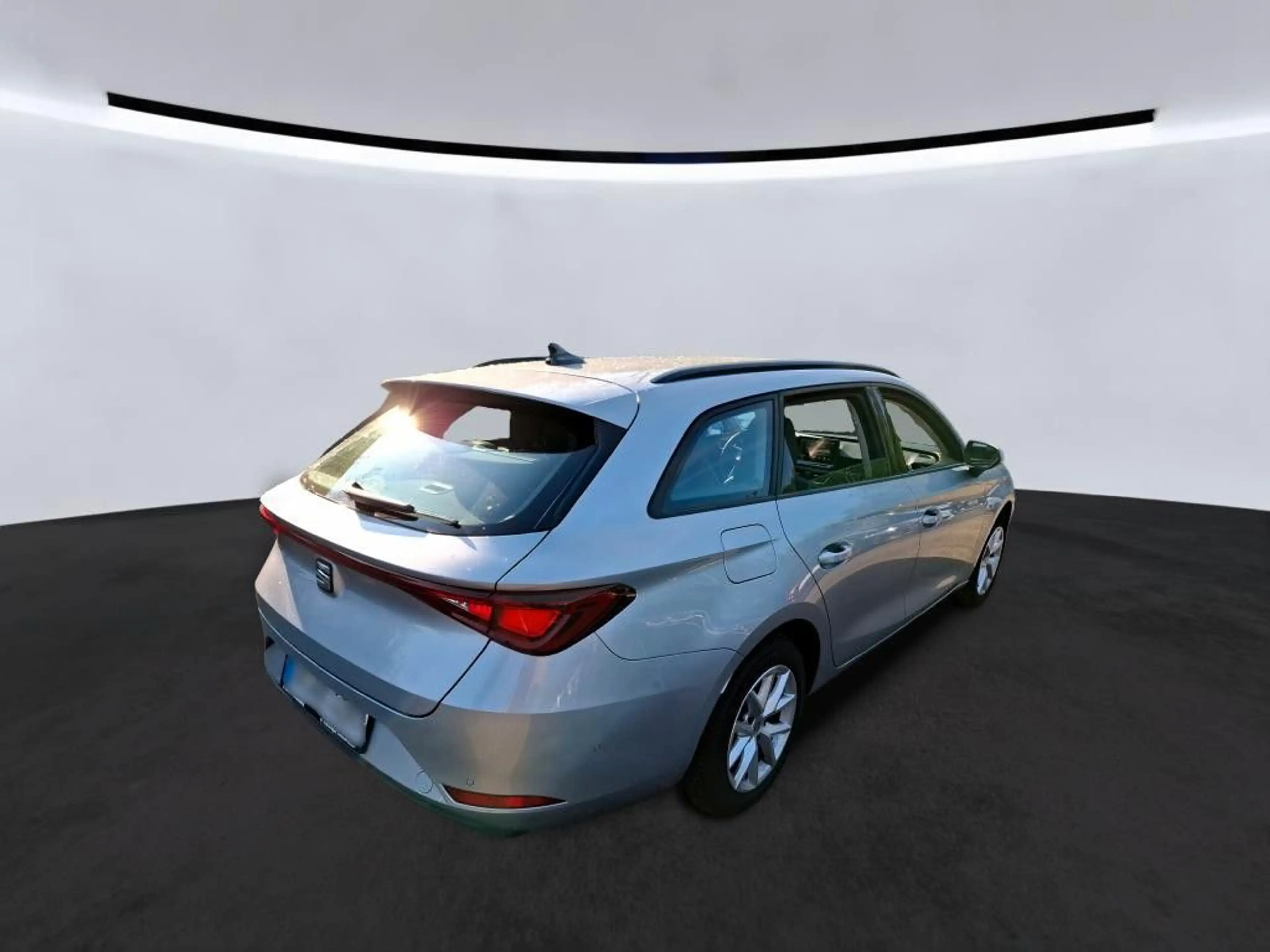 SEAT Leon Sportstourer Style 2.0TDI DSG Navi SHZ LED — photo 4
