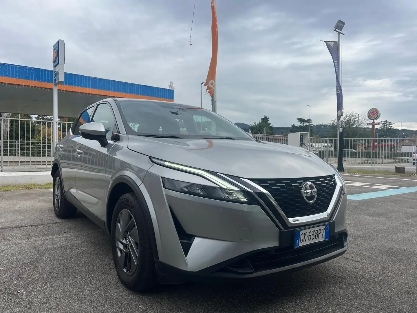 Nissan Qashqai Qashqai III 1.3 mhev Acenta 2wd 140cv Gris - 1