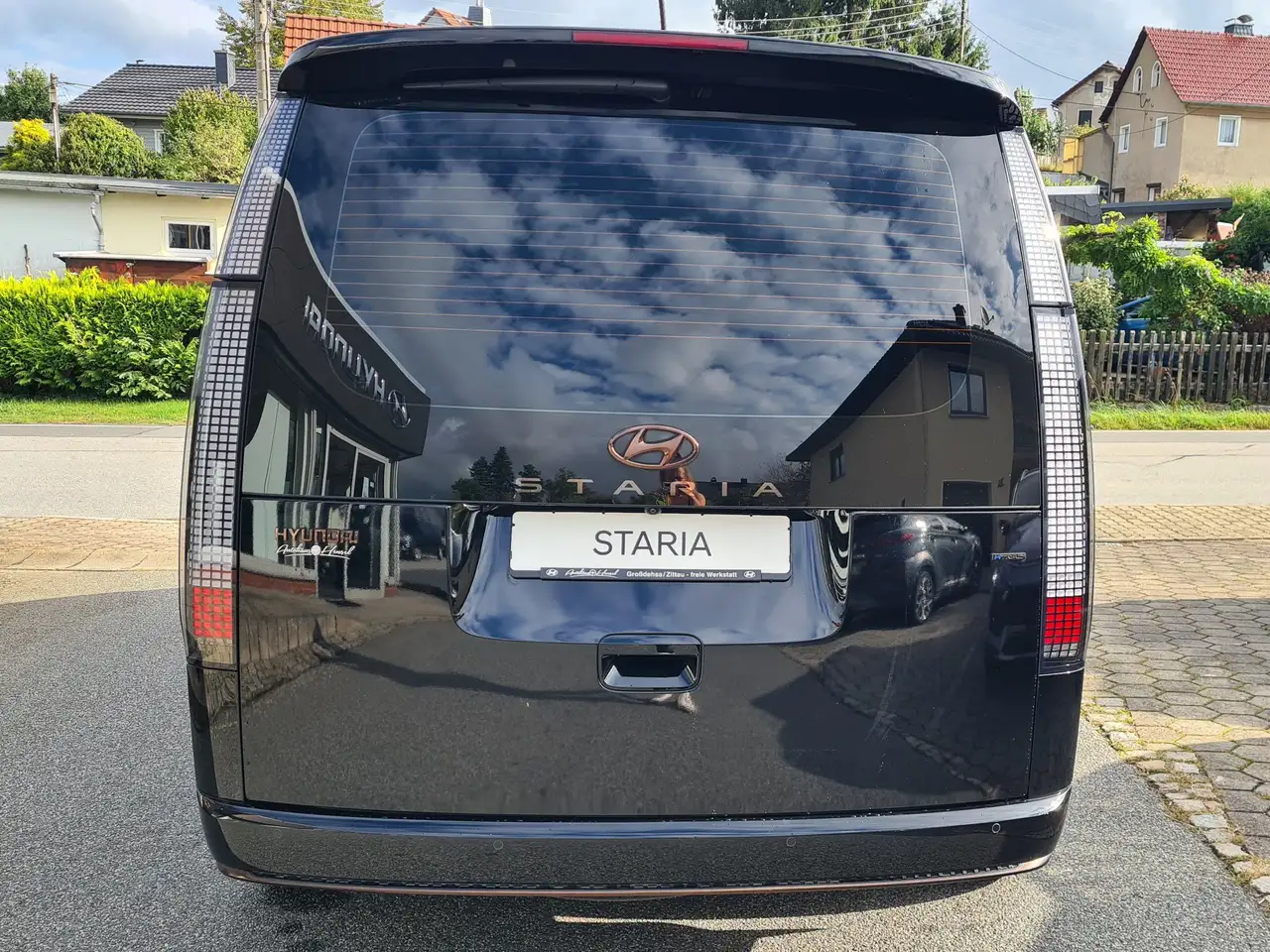 Hyundai STARIA 2.2 CRDi Automatik 4WD Signature 7