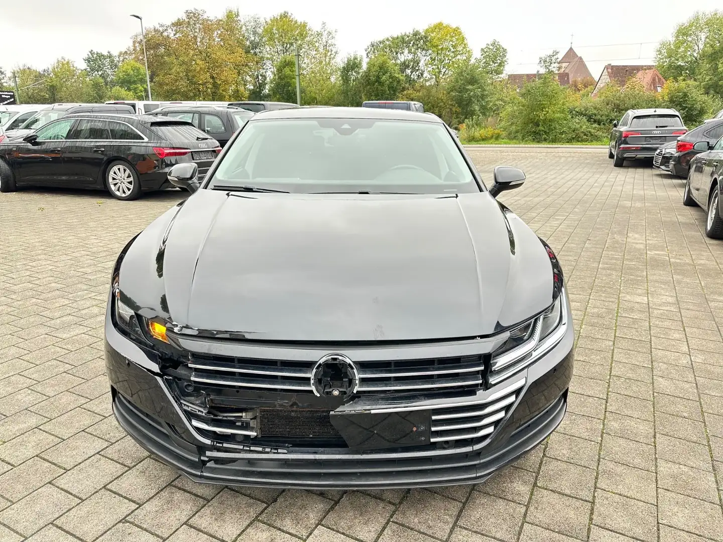 Volkswagen Arteon 2,0 TDI/Sport/AUT/LED-Schein/Navi/Alu Schwarz - 2