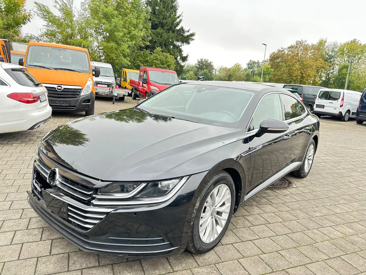 Volkswagen Arteon 2,0 TDI/Sport/AUT/LED-Schein/Navi/Alu Schwarz - 1