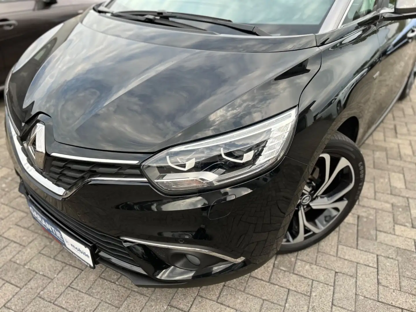 Renault Scenic IV BOSE Edition Schwarz - 2
