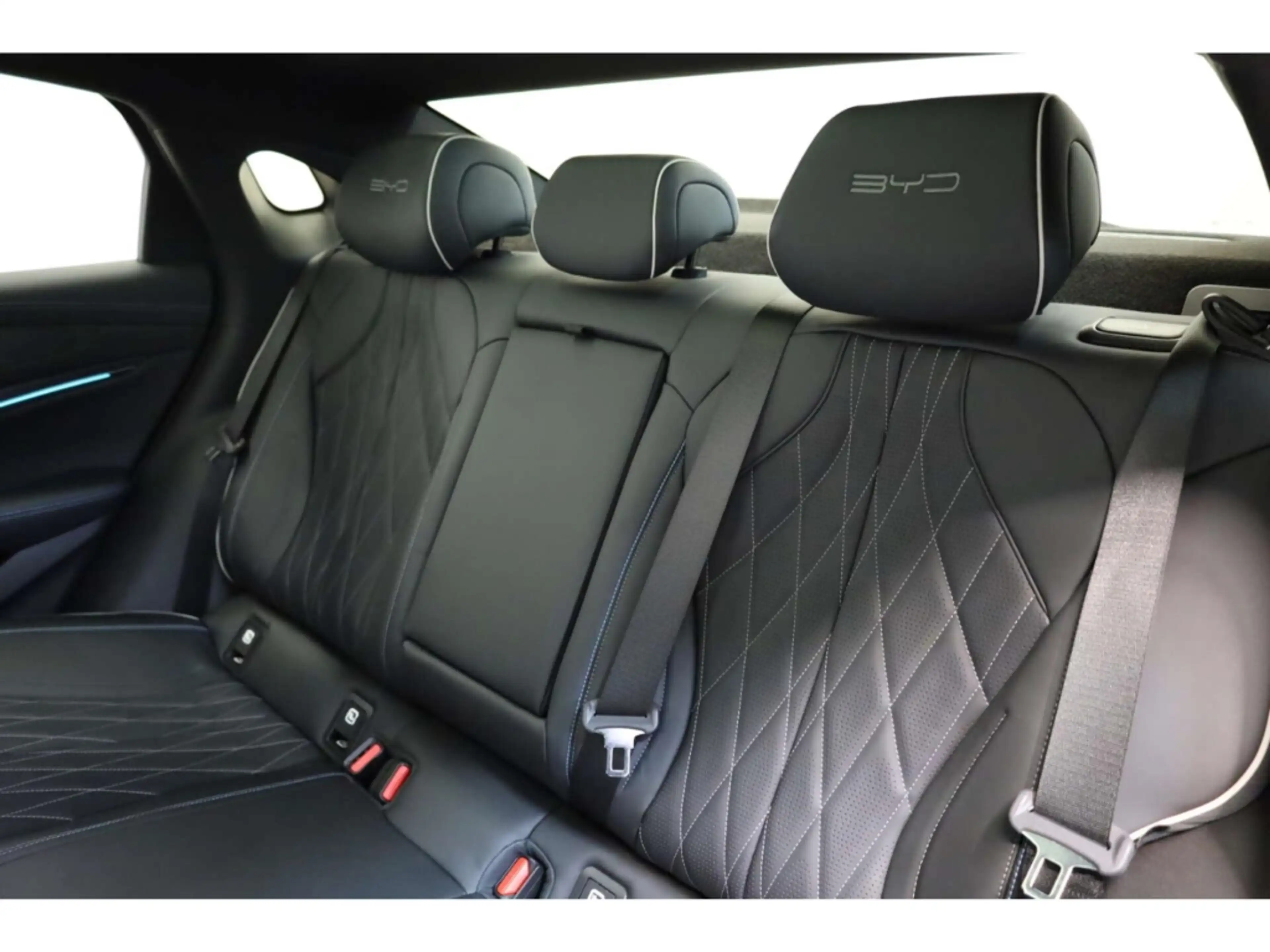BYD Seal 2026 Design — photo 12