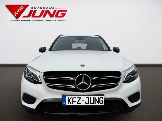 Mercedes-Benz GLC view 5