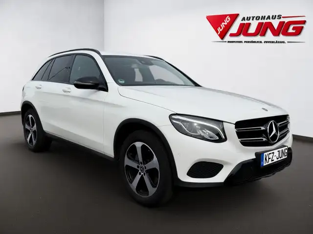 Mercedes-Benz GLC view 2