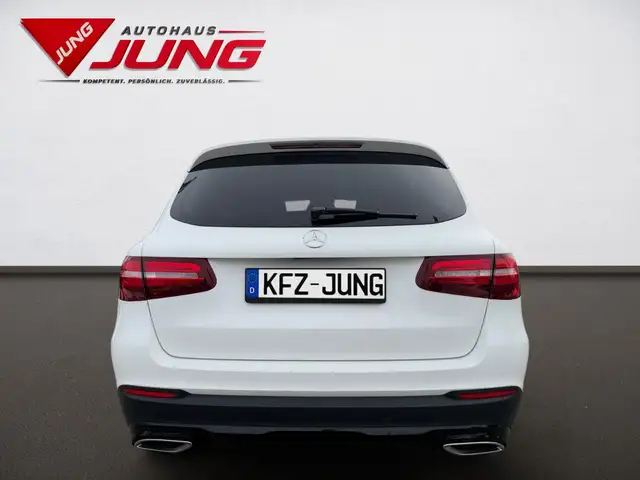 Mercedes-Benz GLC view 9
