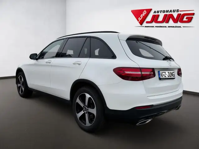 Mercedes-Benz GLC view 8
