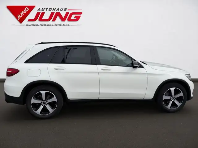 Mercedes-Benz GLC view 6