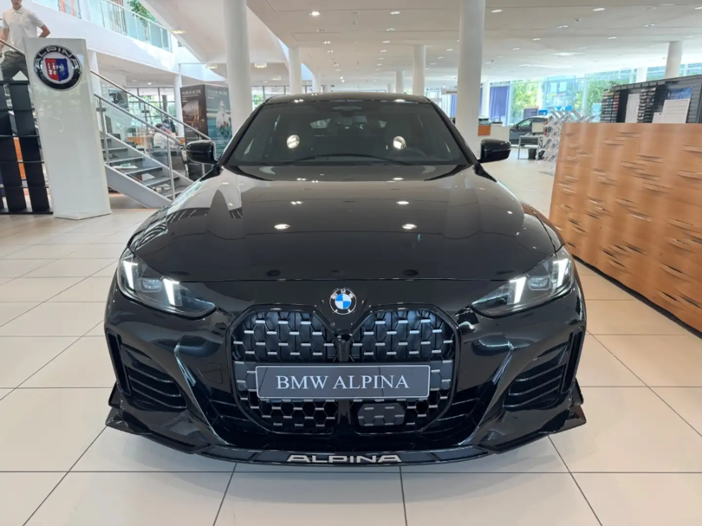Alpina B4 GT Gran Coupe AD AHK-klappbar AHK El. Panodach Pan Schwarz - 2