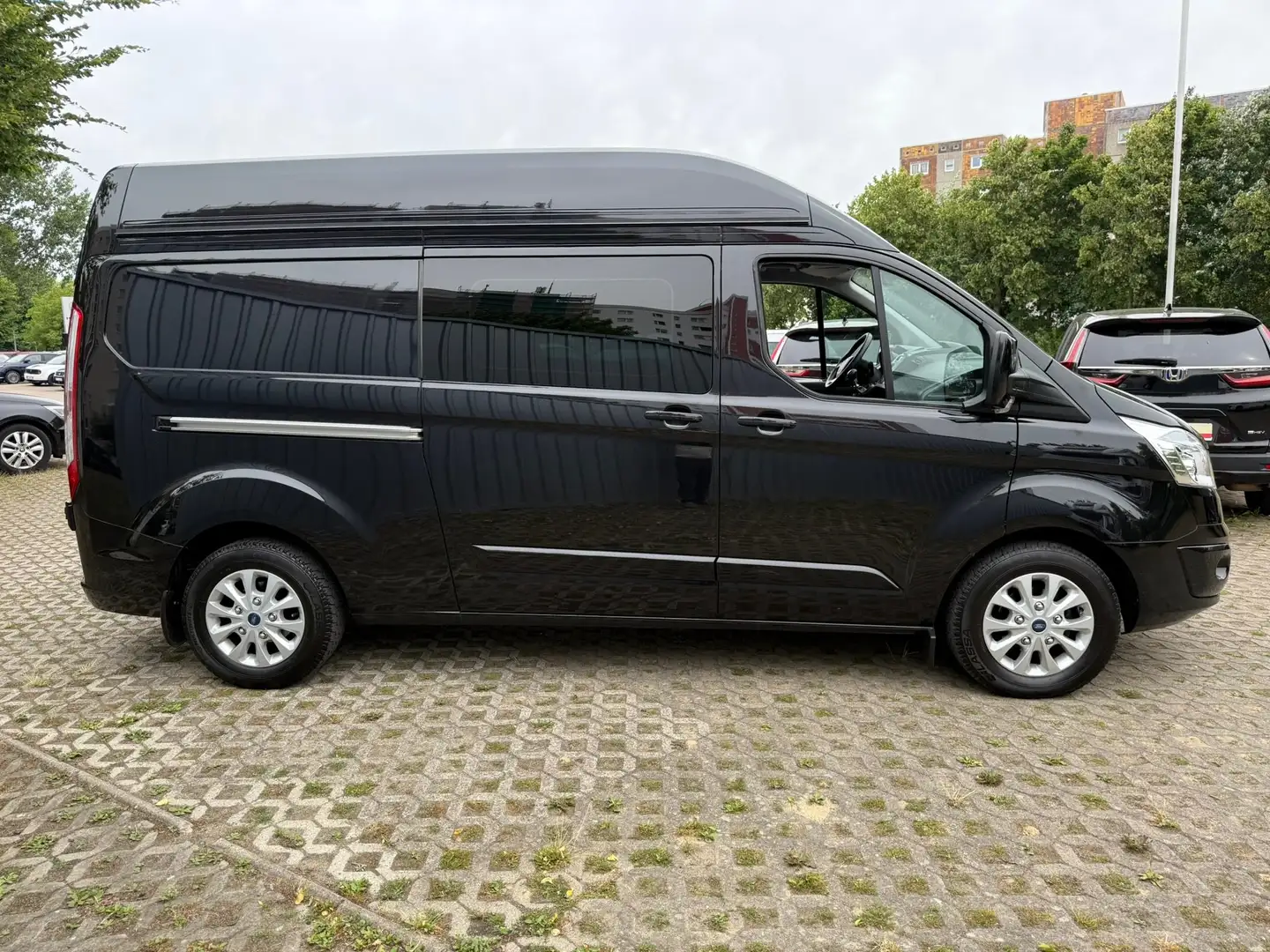 Ford Transit Custom 310 L2 Trend*Wohnmobil*Küche*Doppelbett Noir - 2