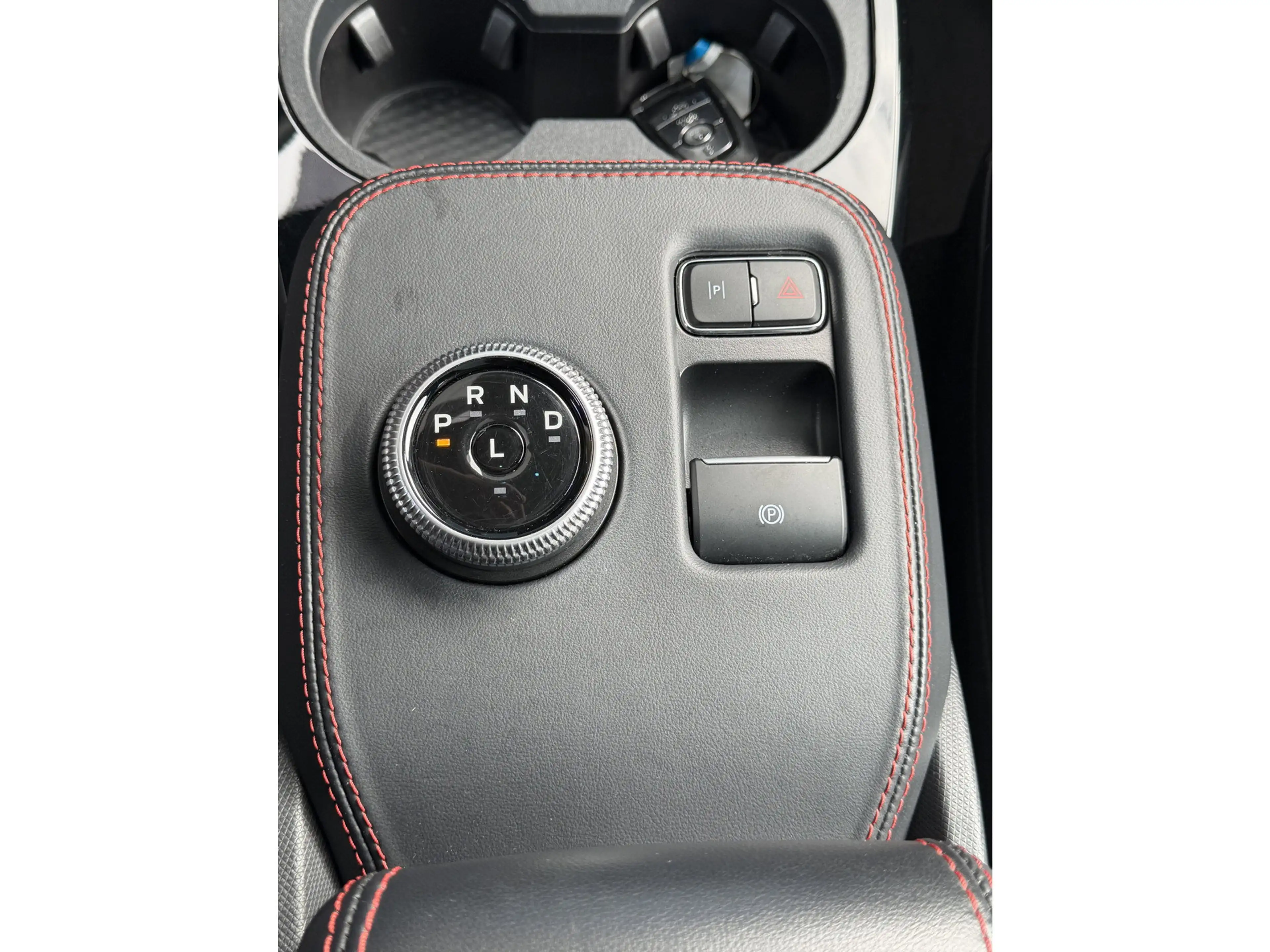 Ford Mustang Mach-E AWD 75 kWh — photo 23