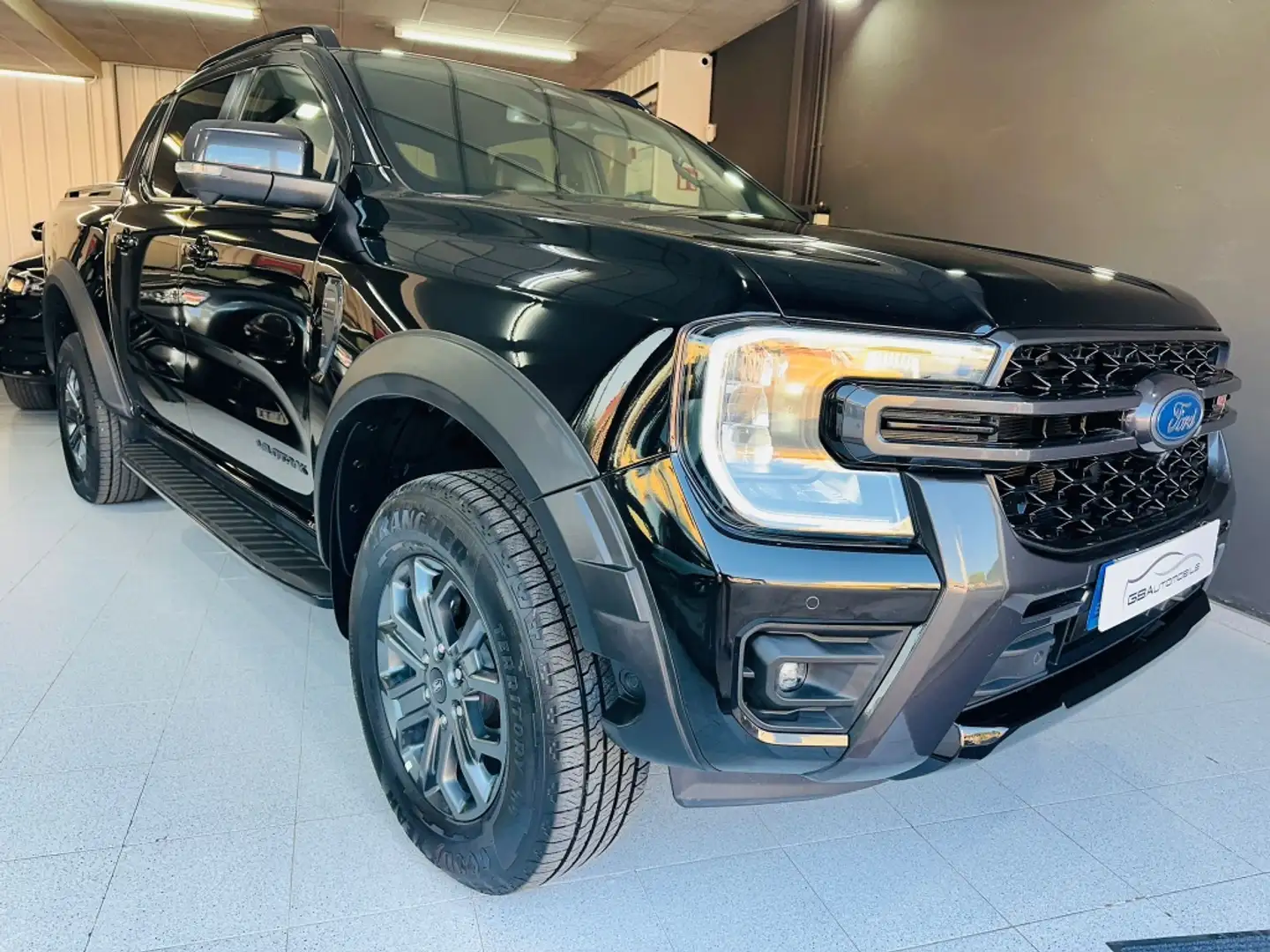 Ford Ranger Doble Cabina 2.0 EcoBlue S&S Wildtrak Aut. Zwart - 1