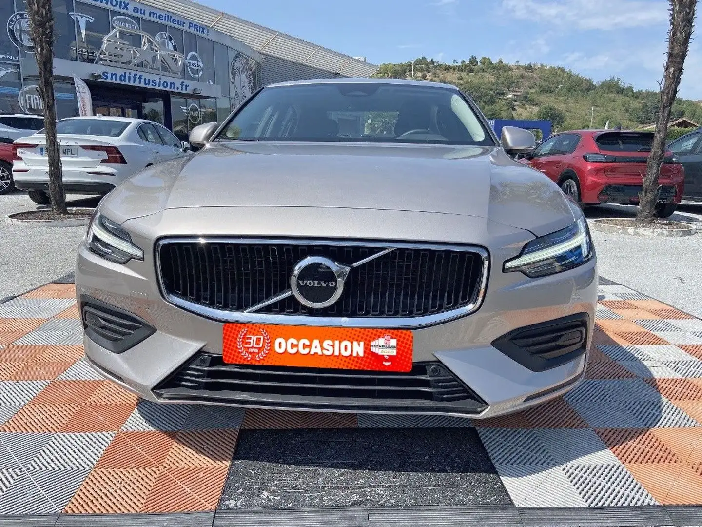 Volvo S60 B4 197 MHEV BVA CORE + GPS Caméra Beige - 2
