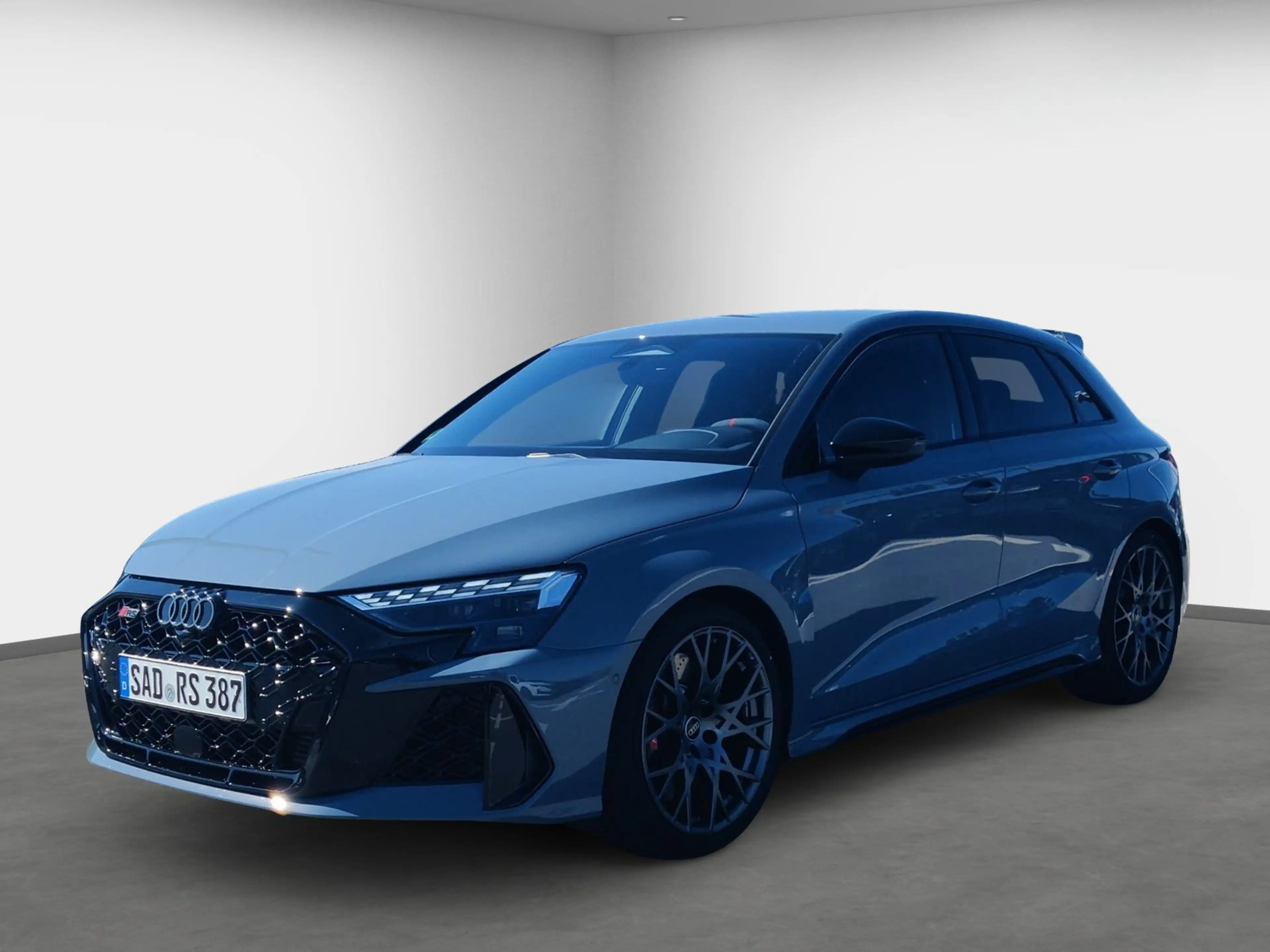 Audi RS3 Sportback SONOS DachSpoiler Schalensitz 280 — photo 2