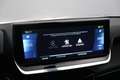 Peugeot e-2008 EV GT Pack 50 kWh 3 Fase SOH 91.5% | Panoramadak | Wit - thumbnail 17
