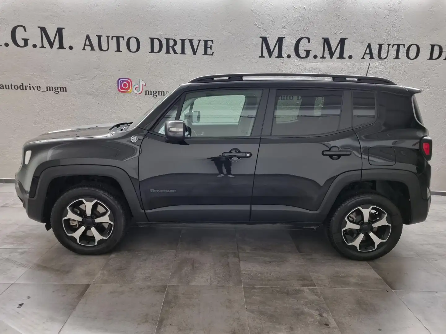 Jeep Renegade 1.3 T4 240CV PHEV 4xe AT6 Trailhawk Noir - 2