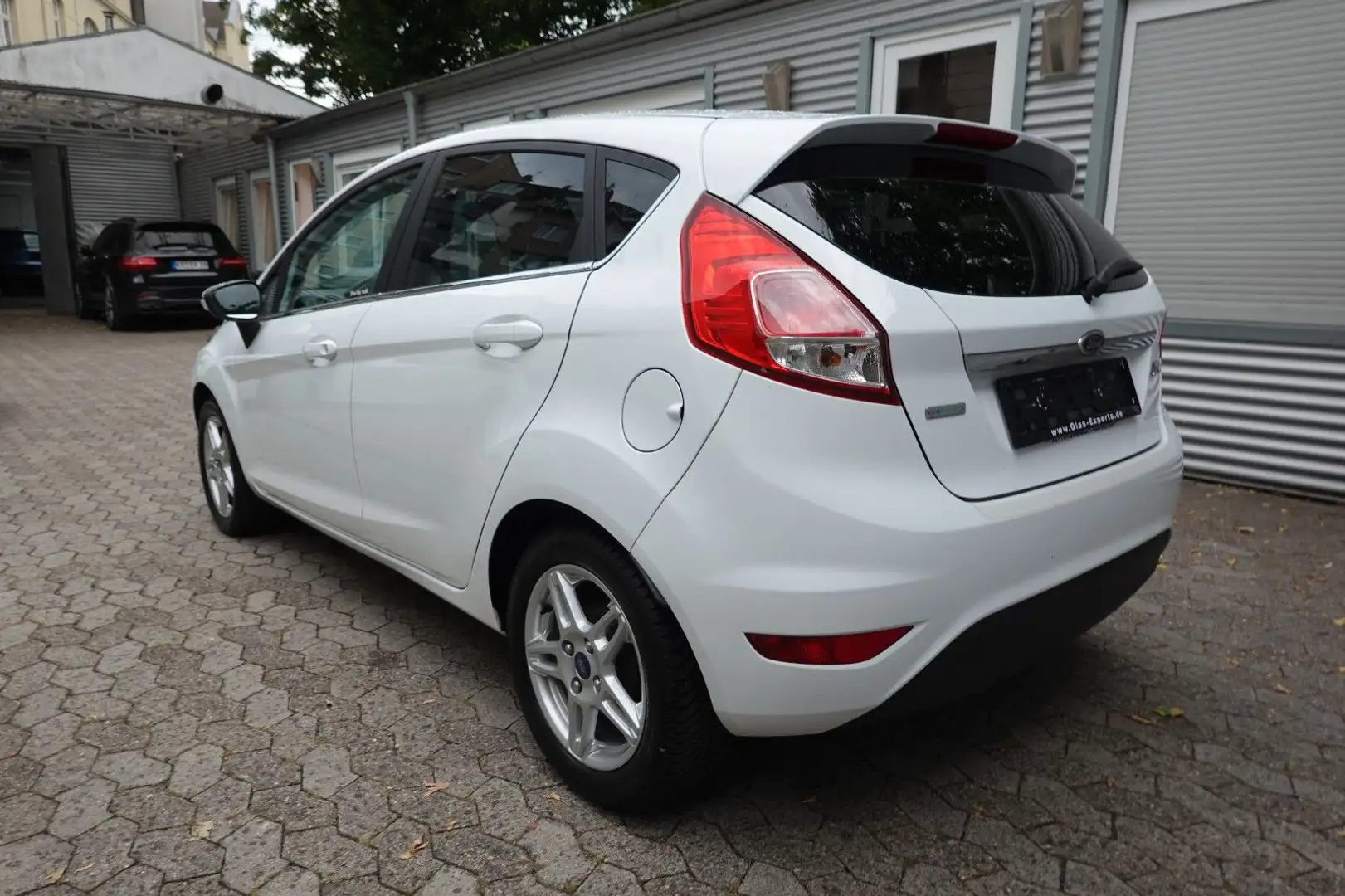 Ford Fiesta Titanium SitzH 2hand Tüv Neu Weiß - 2