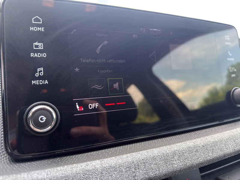 Skoda Scala 1.0 TSI DSG Selection SHZ*LED*vCockpit*PDC*Carplay — photo 23