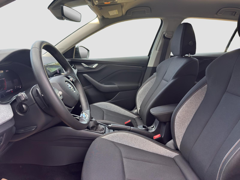 Skoda Scala 1.0 TSI DSG Selection SHZ*LED*vCockpit*PDC*Carplay — photo 9