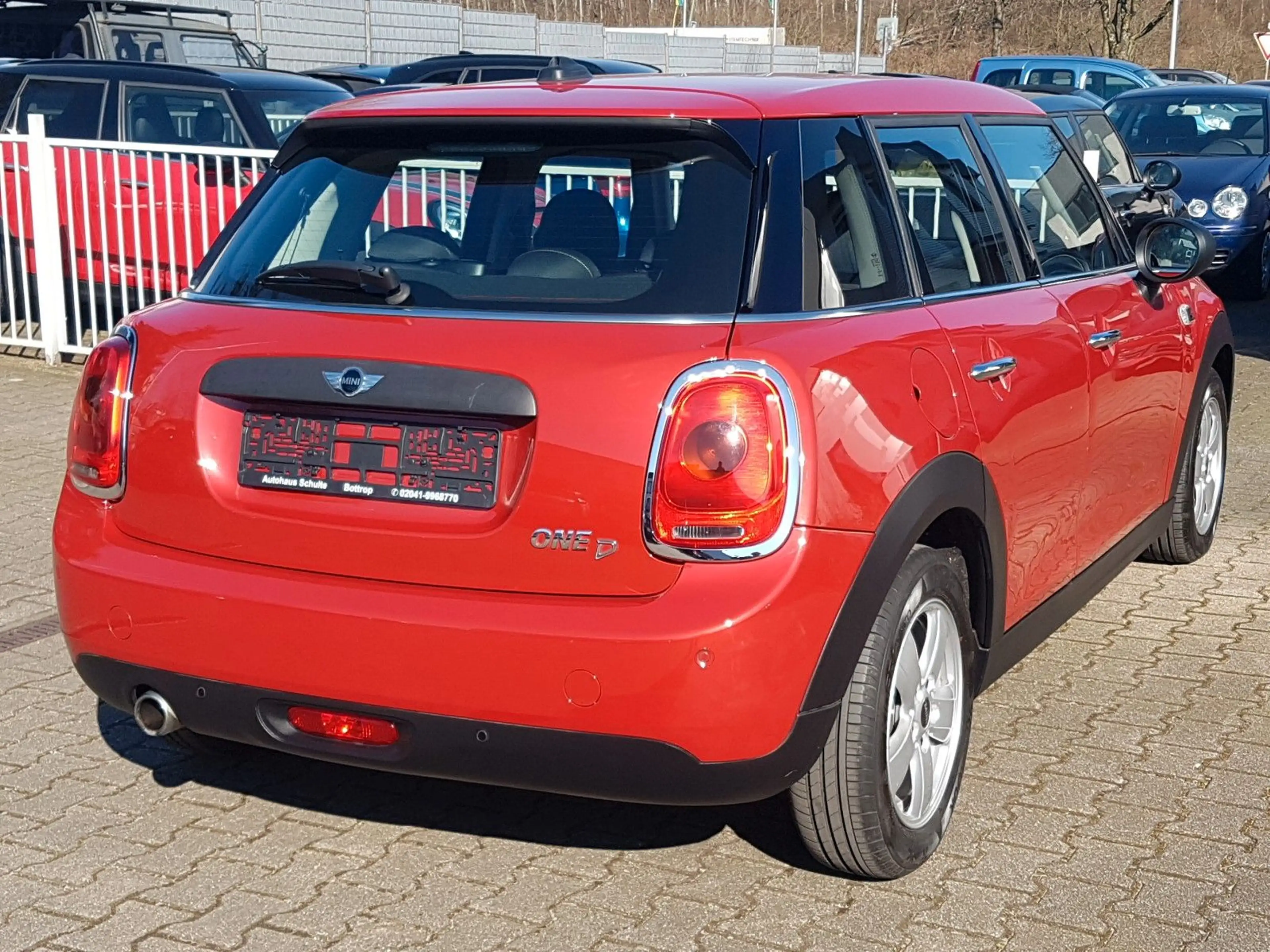 MINI One D Salt 5-türer Navi Sitzheizung Alu 1.Hand — photo 5