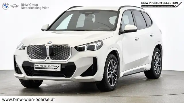 BMW iX1 xDrive30