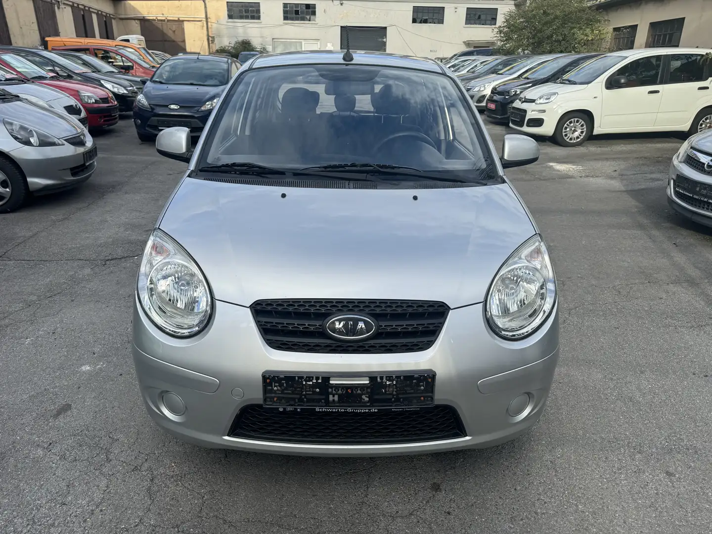 Kia Picanto Picanto 1.1*Klimaanl.*Servolenkung*Euro5*Allwetter Silber - 2