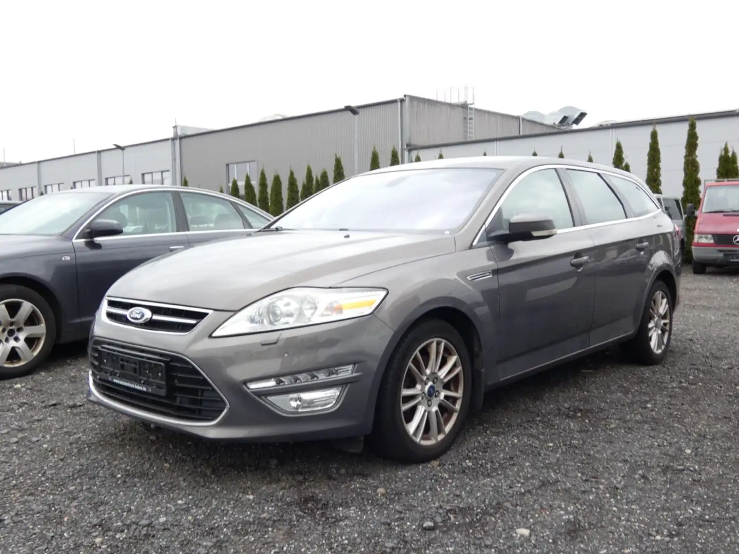 Ford Mondeo 2.0TDCI Turnier Titanium Xenon/Navi/Leder Maro - 1