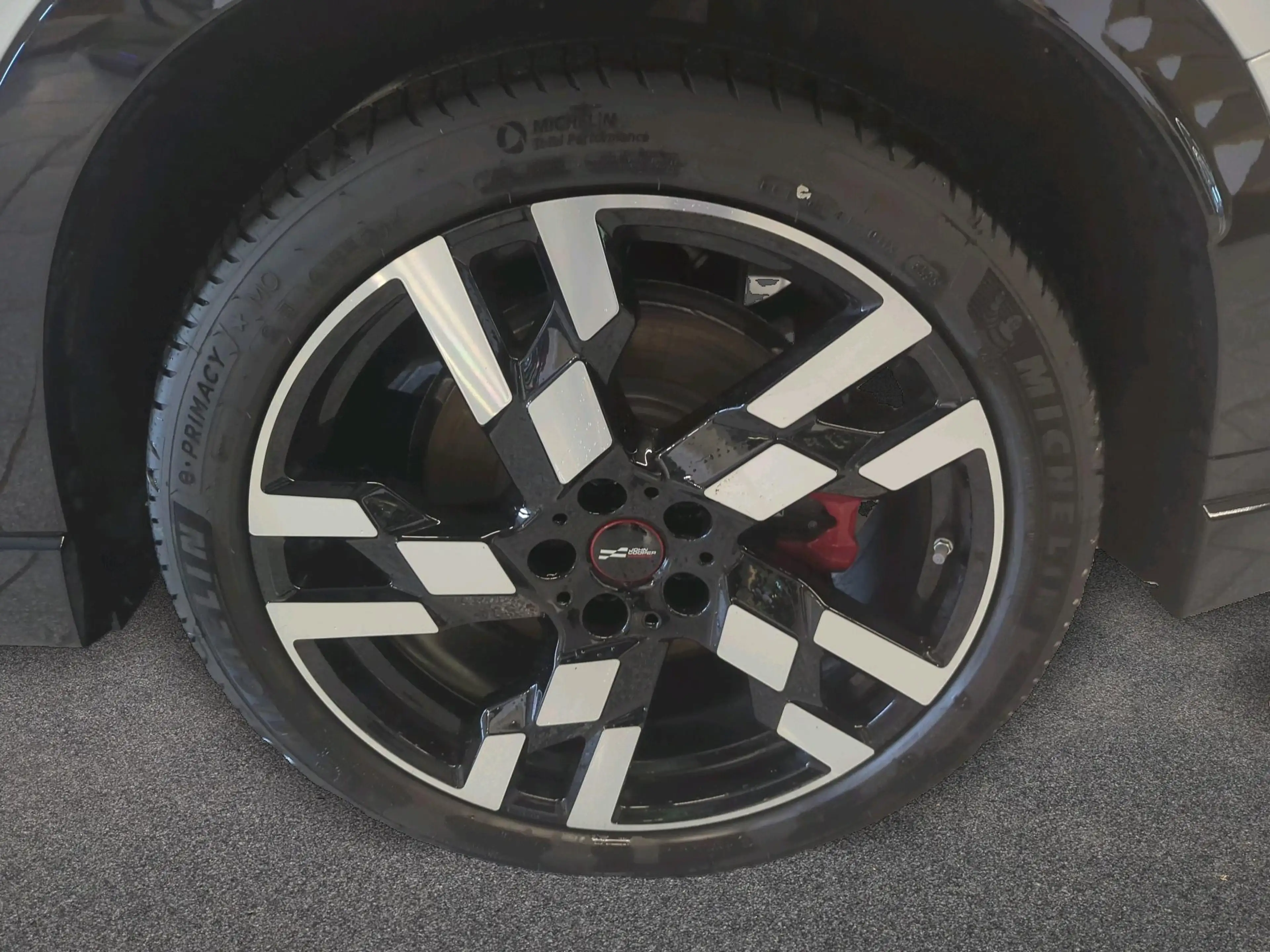 MINI JCW Countryman All4 John Cooper Works Trim — photo 9