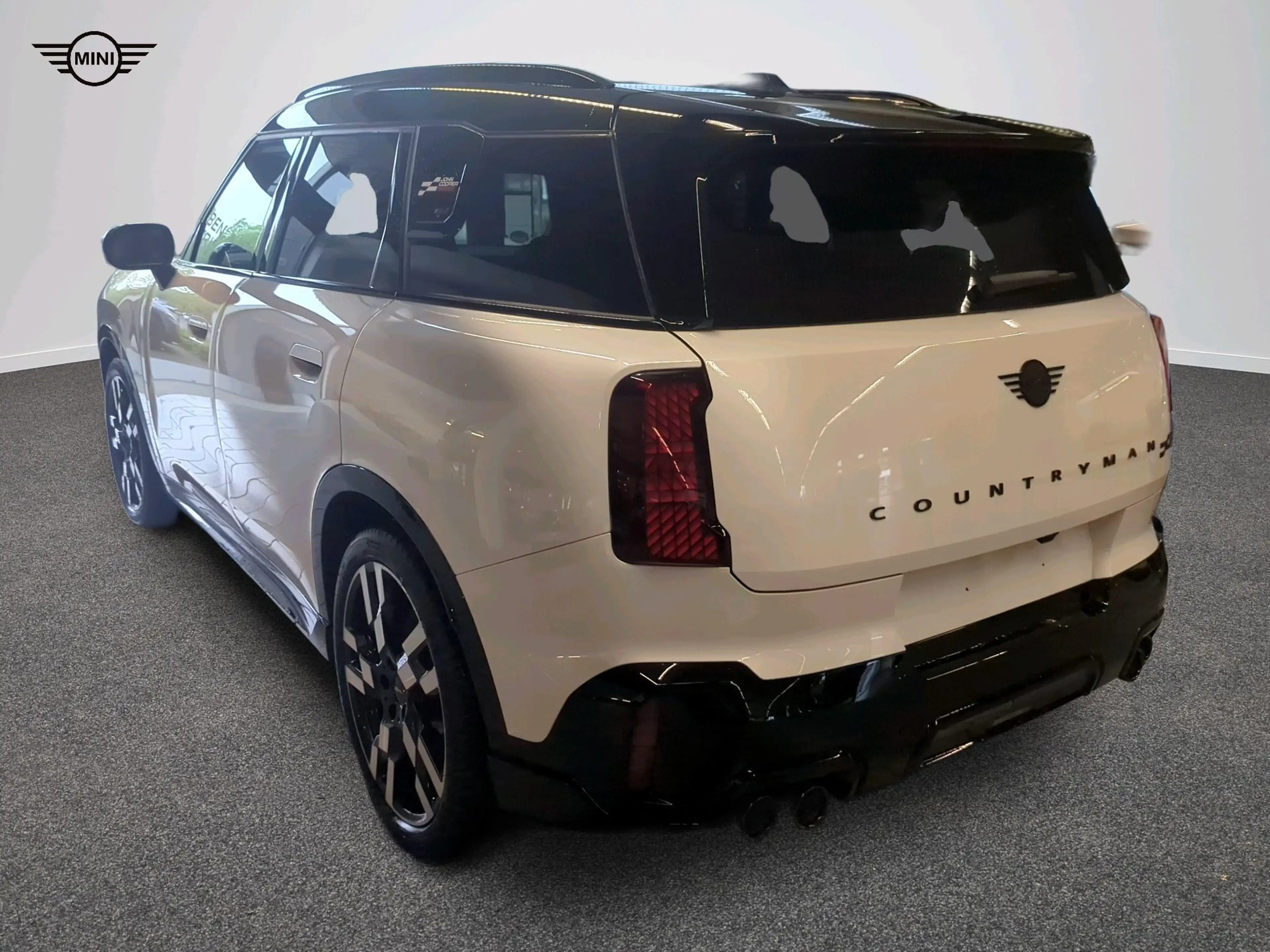 MINI JCW Countryman All4 John Cooper Works Trim — photo 4