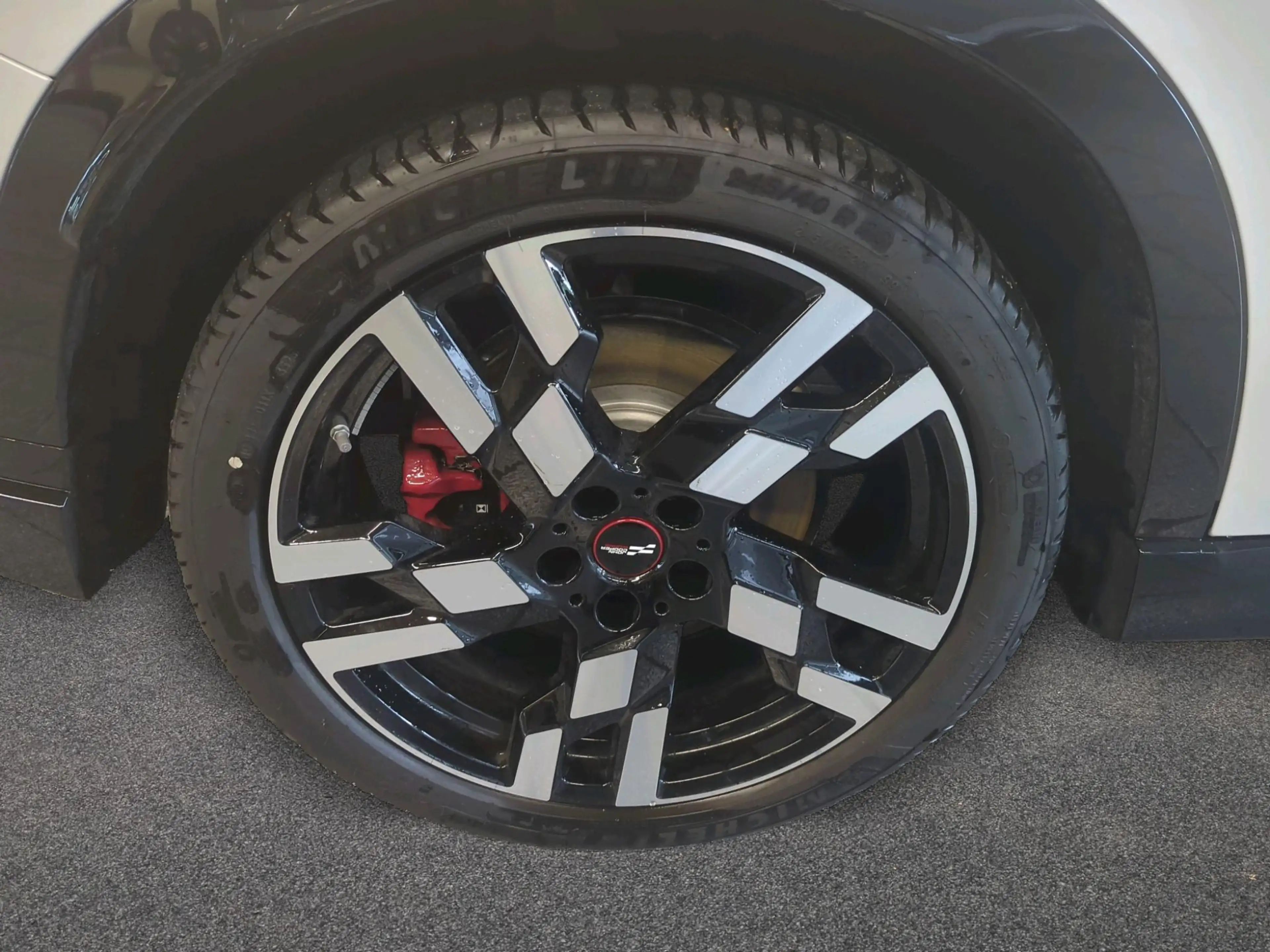 MINI JCW Countryman All4 John Cooper Works Trim — photo 10
