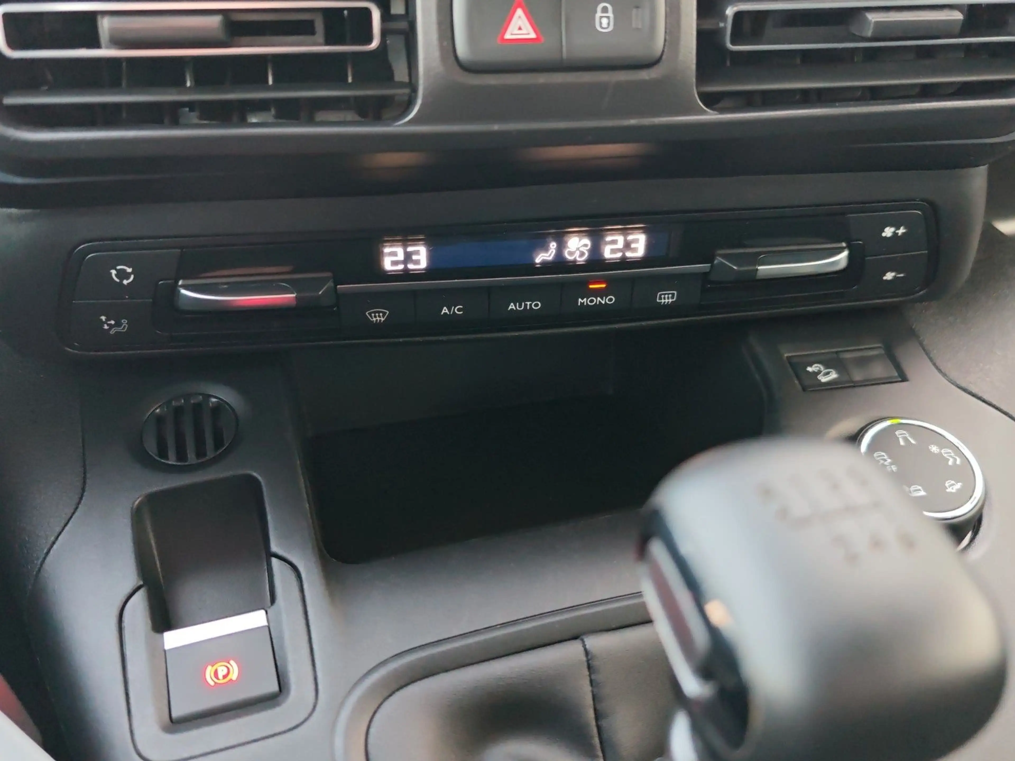 Peugeot Rifter Allure L1 1.5 HDI *Navi*Kamera*Klimaauto* — photo 11