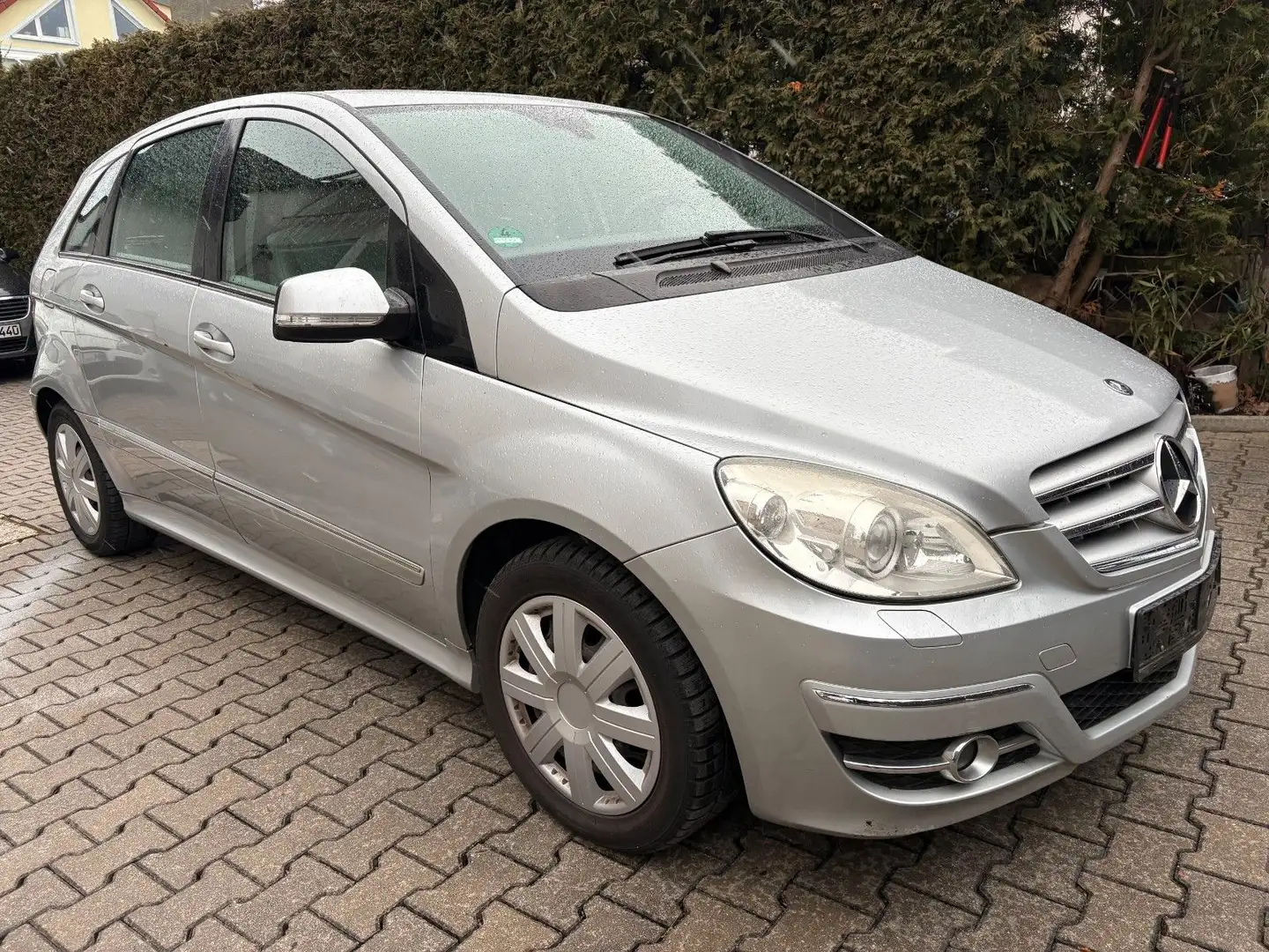 Mercedes-Benz B 150 Special Edition Grau - 2