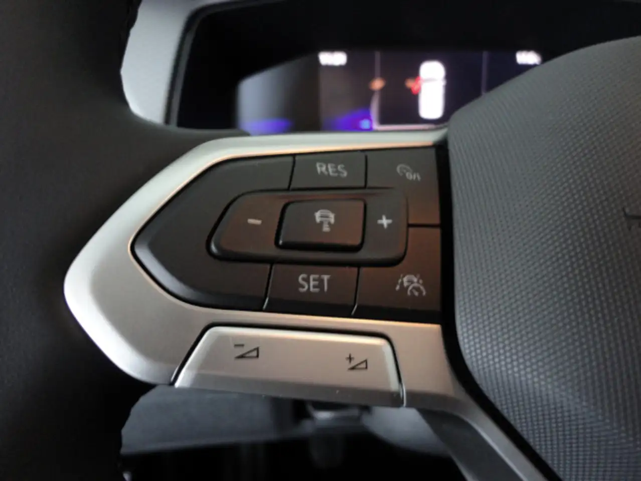 Volkswagen T-Cross Life Sport-Utility-Vehicle TSI 6-Gang 6