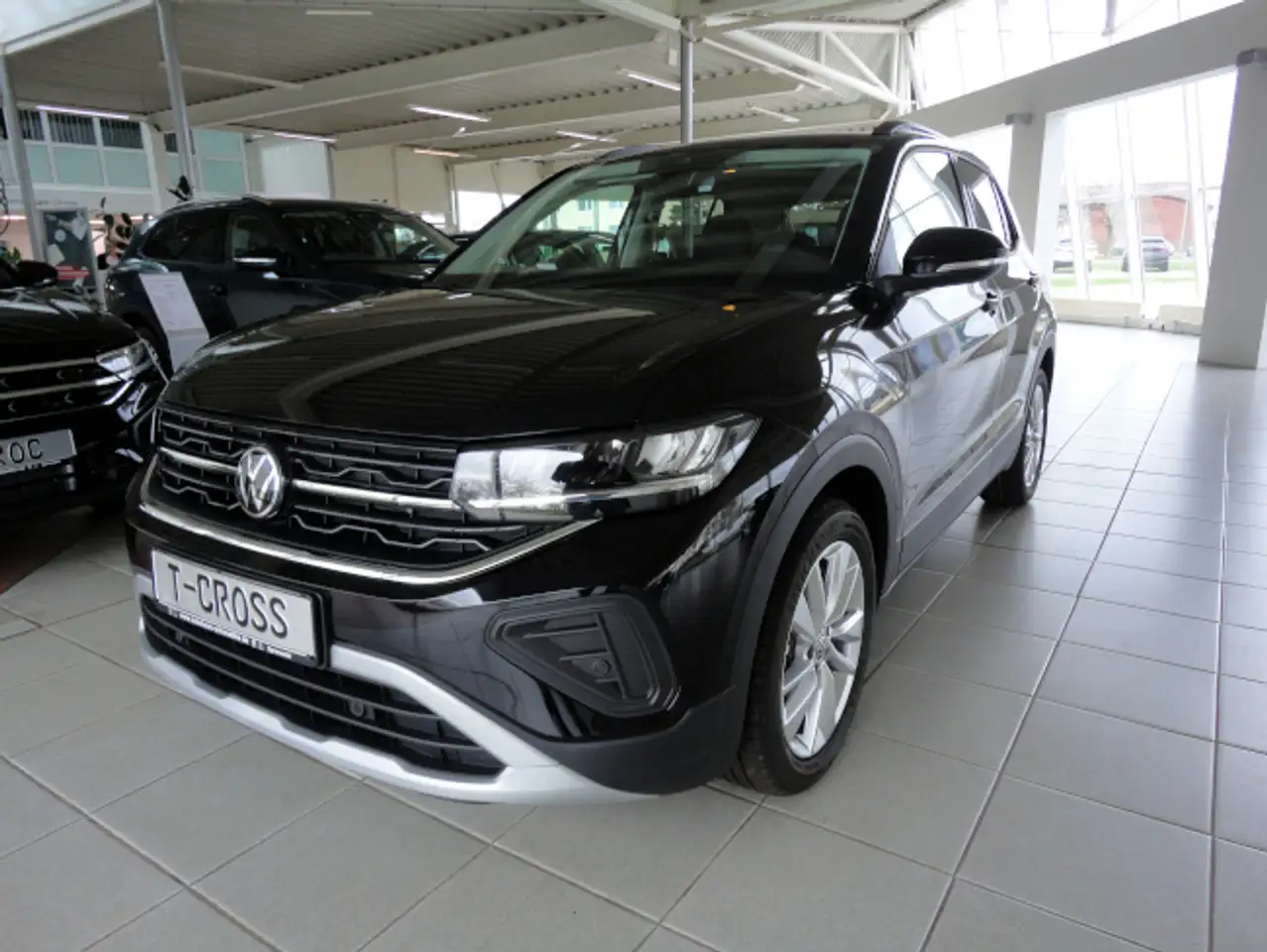Volkswagen T-Cross Life Sport-Utility-Vehicle TSI 6-Gang — миниатюра 1