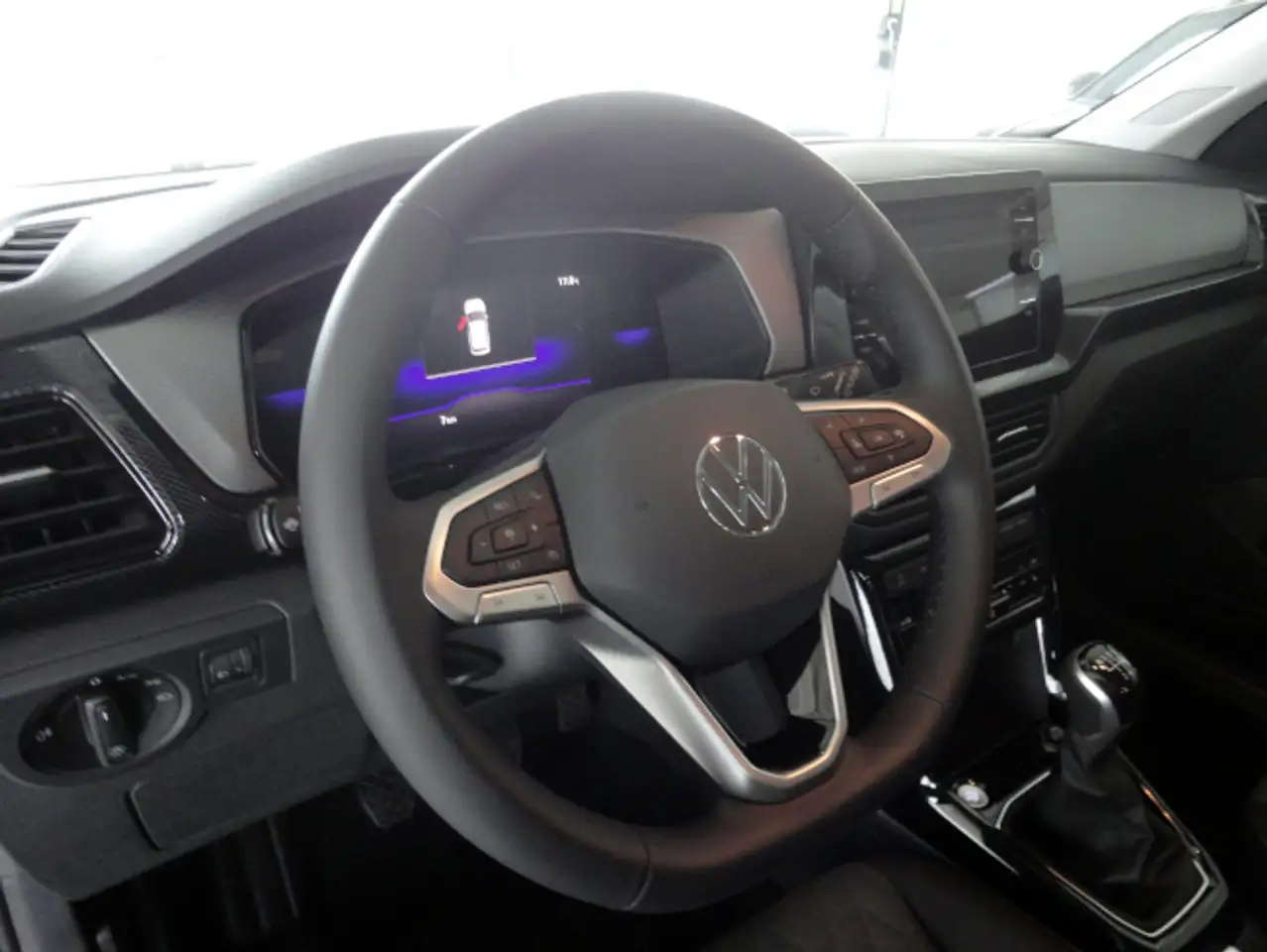 Volkswagen T-Cross Life Sport-Utility-Vehicle TSI 6-Gang 5