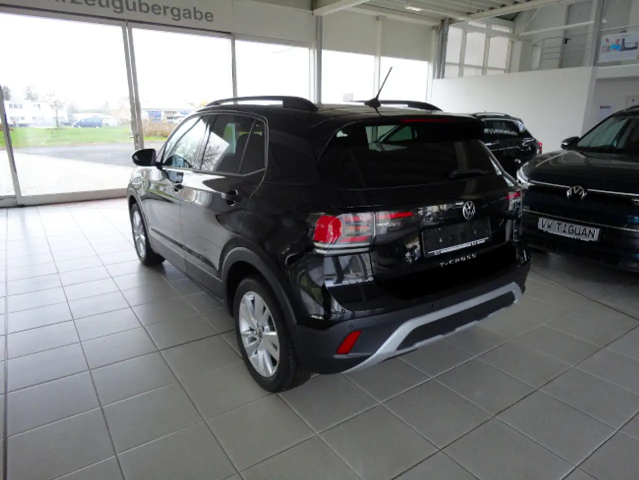 Volkswagen T-Cross Life Sport-Utility-Vehicle TSI 6-Gang 3