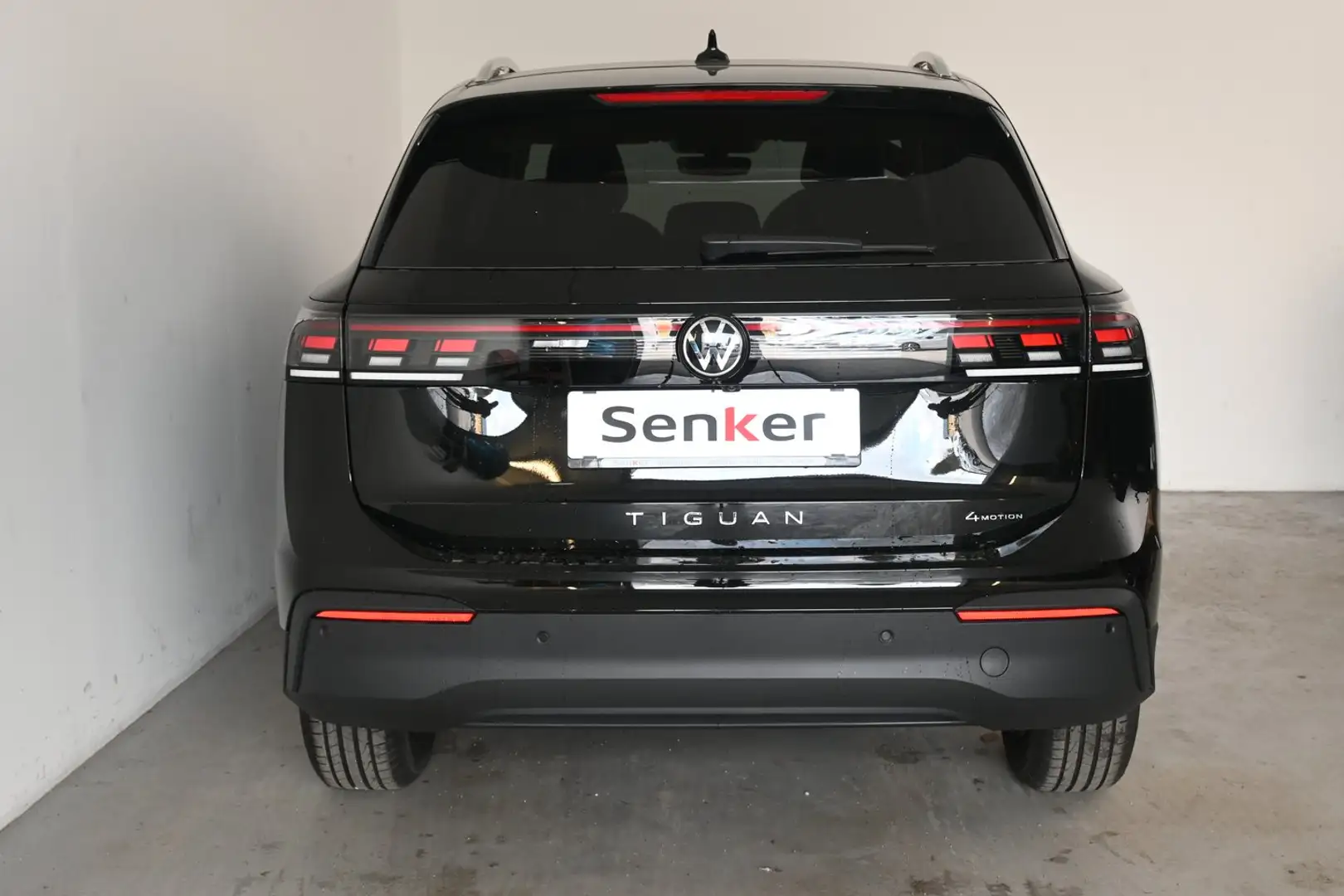 Volkswagen Tiguan Friends TDI 4MOTION DSG Schwarz - 2