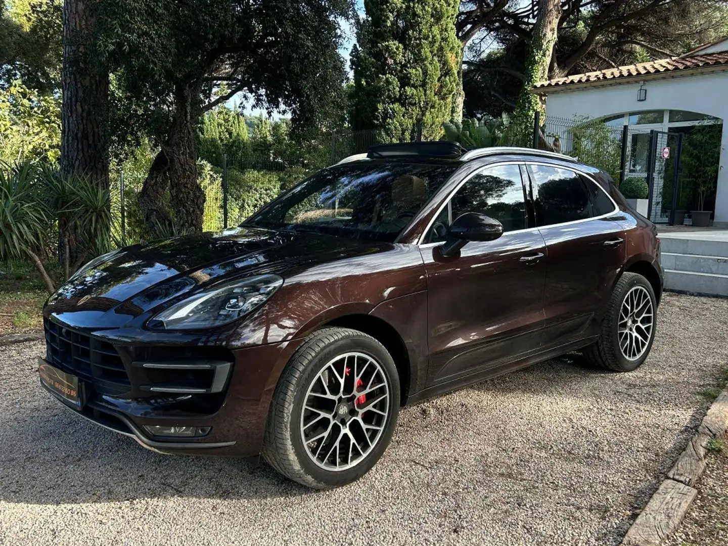 Porsche Macan Turbo 3.6 V6 400 ch PDK / 2ÈME MAIN / HISTORIQUE COMPLET / FULL OPTIONS - 2
