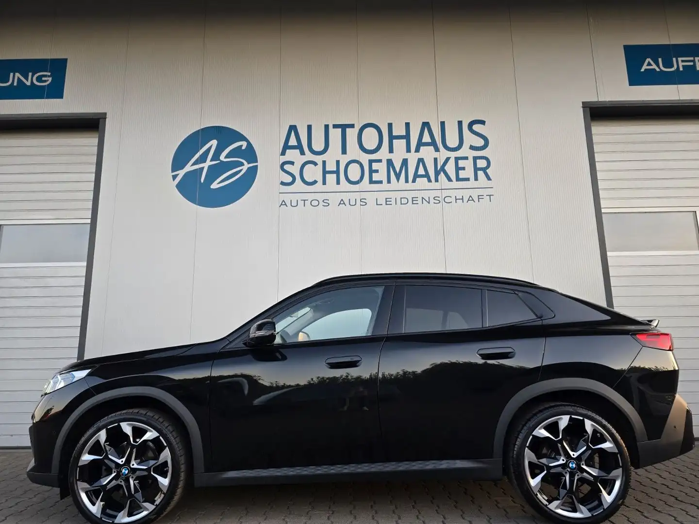 BMW X2 18d sDrive*21Zoll,AHK,Memory,RFK,ad.LED,ACC Schwarz - 2
