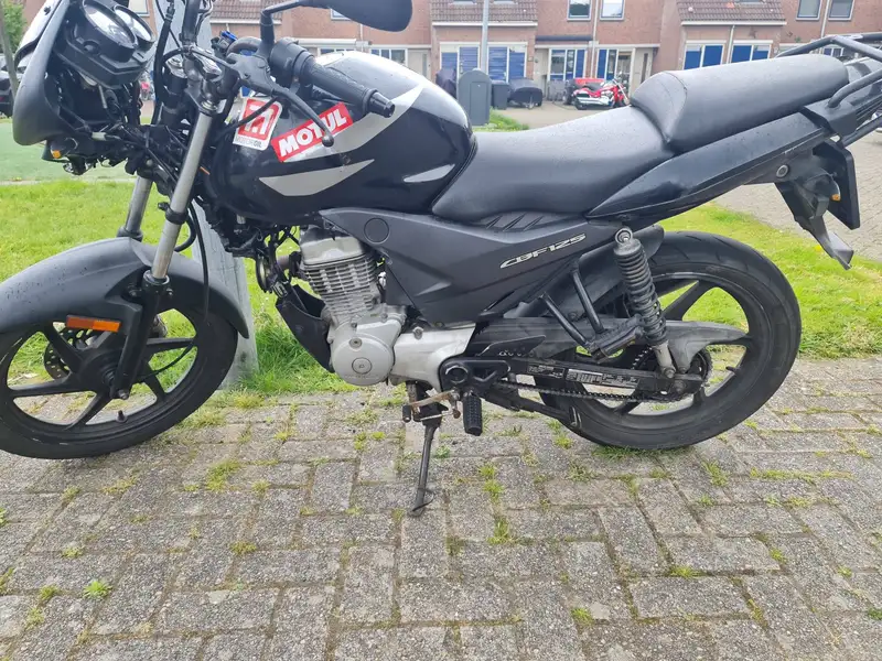 Honda CBF 125 - foto 8