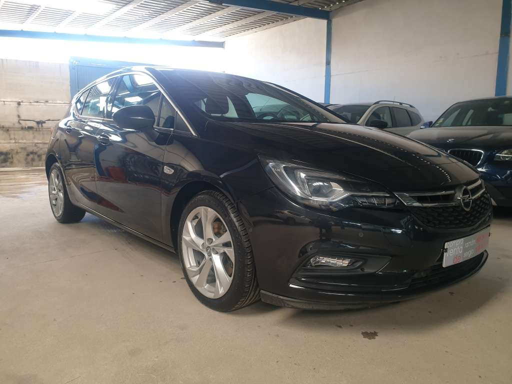 Opel Astra 1.6CDTi S/S Business + 136 - foto 1