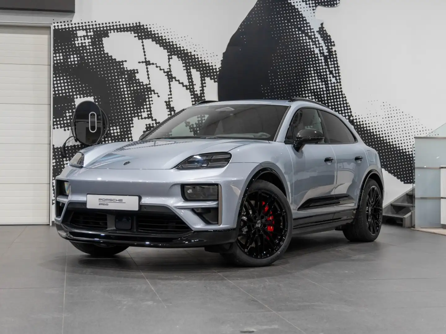Porsche Macan Turbo Plateado - 1