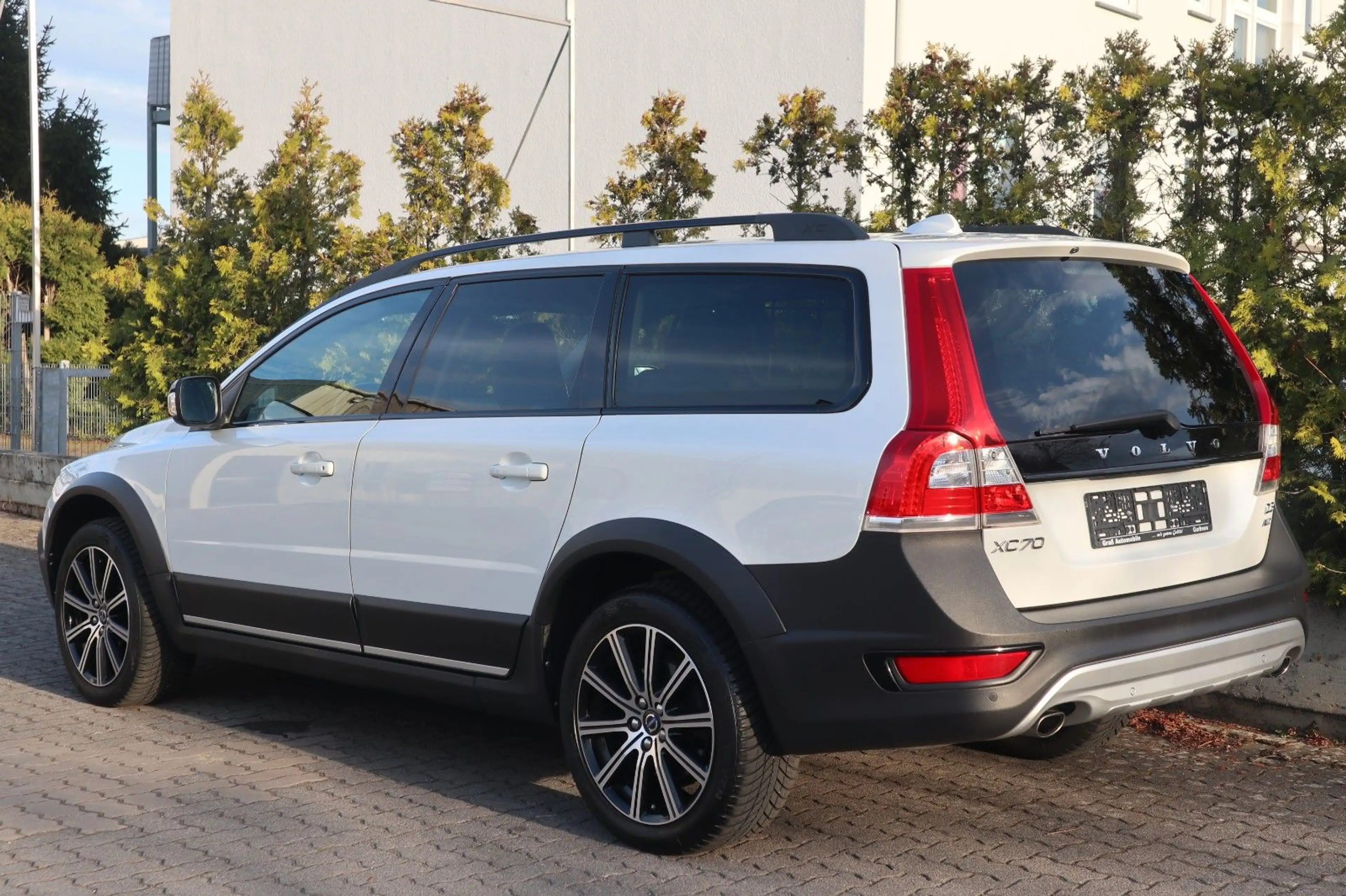 Volvo XC70 D5 AWD Linje Svart (DE/2.Hd/Unfallfrei/SH) — photo 6