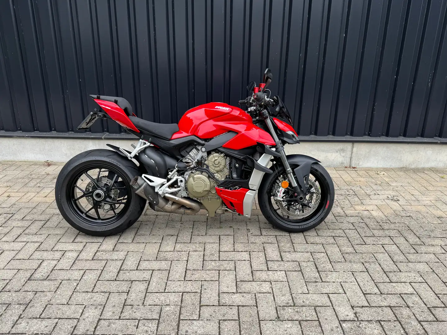 Ducati Streetfighter V4 Roşu - 1