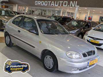 1.5 SX Automaat Airco, Stuurbekrachtiging