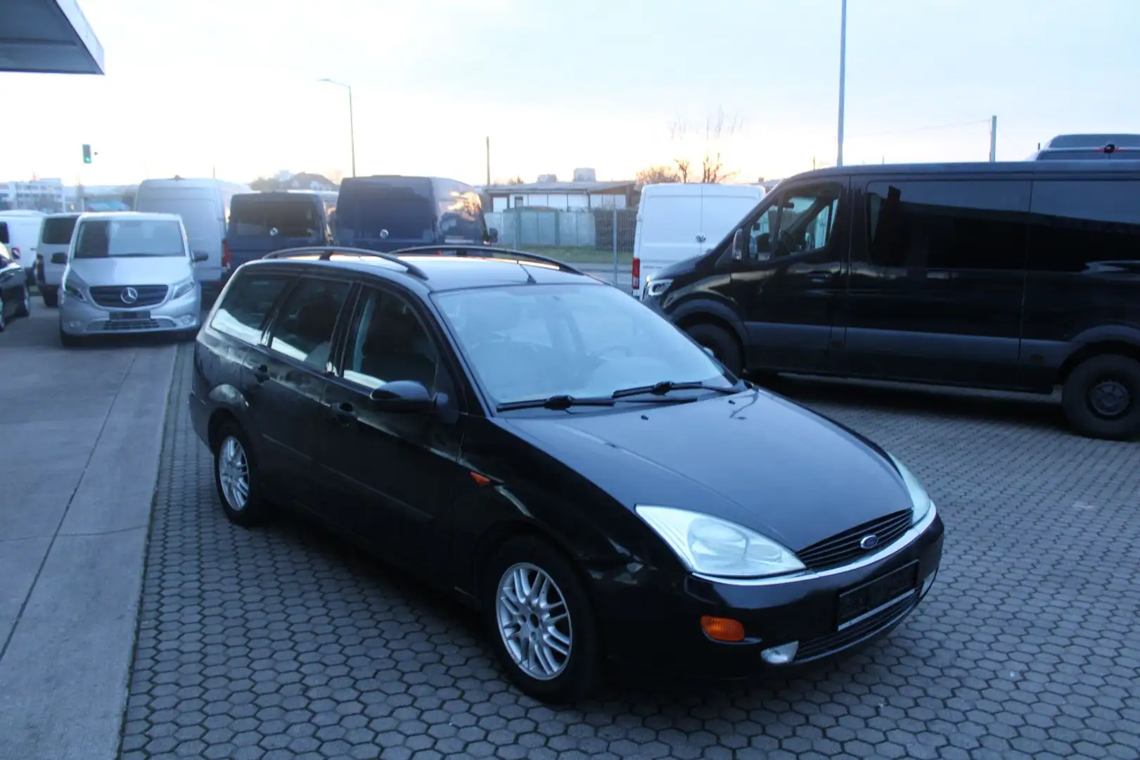 Ford Focus Automatik,Klima,Leder Negro - 2