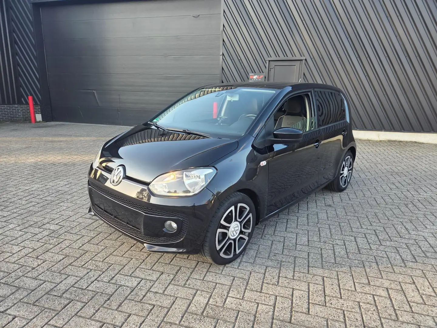 Volkswagen up! 1.0 high up! Automaat Černá - 1